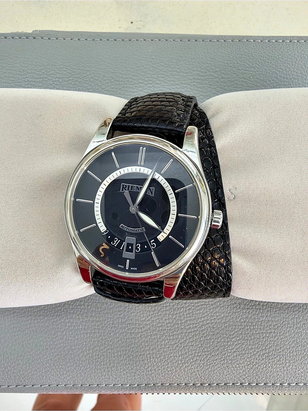 Rieman Sfero R1140.5 Swiss Automatic ETA 2824 40mm Sapphire Watch